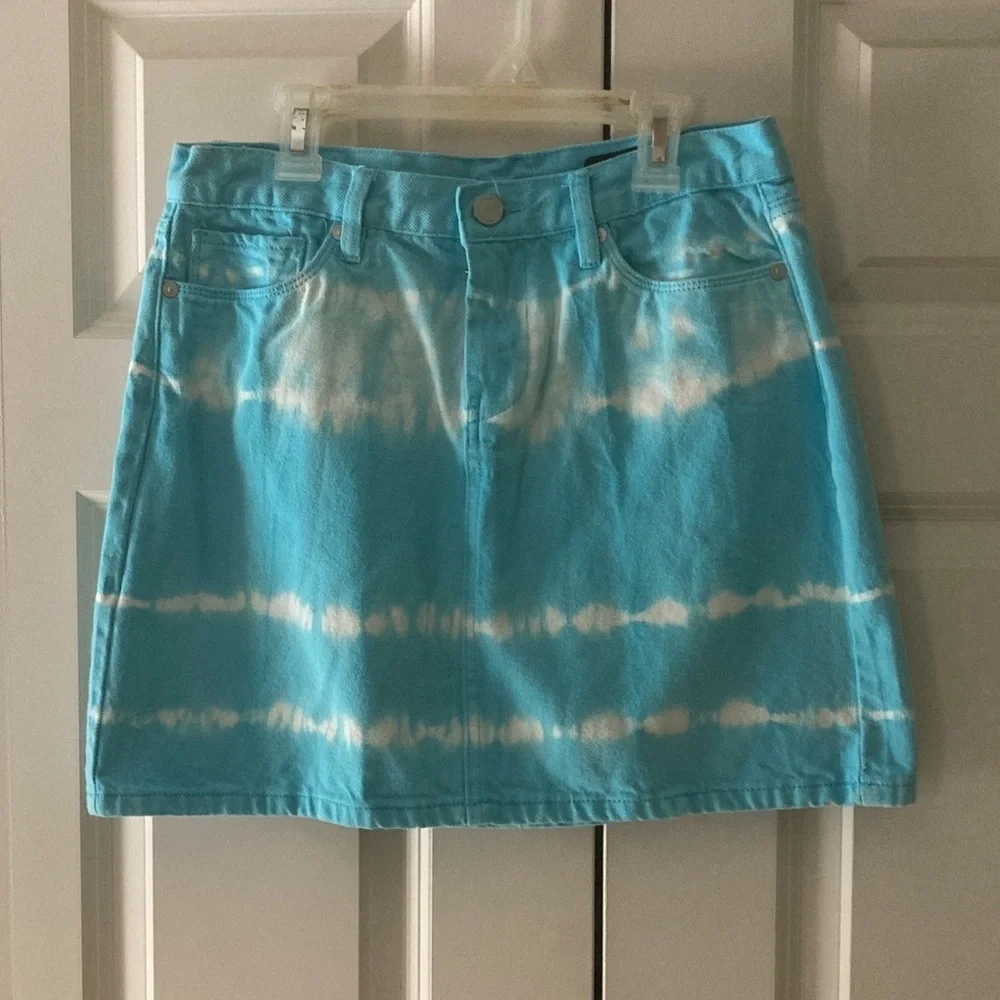 BLANK NYC women’s 27 tie dyed denim skirt blue white five pocket mini A-line